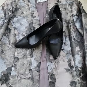 Michael Kors black leather pumps